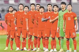 武磊连夜返西 身边满是旅欧日本国脚图片