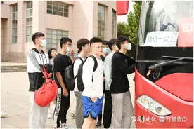 出发了，潍坊学院561名本科生开始实习支教图片