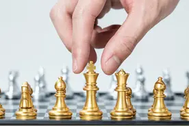 量化投资推动每日万亿交易额频现？业内：高频策略仍占少数，公募量化产品年内业绩首尾差距大图片