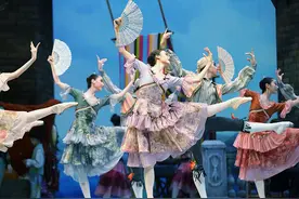 芭蕾经典《堂·吉诃德》复排上演，中芭团长冯英：能挑战高难的演员越来越多图片