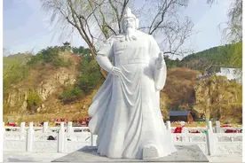 冷口何人初见月 犹照渔阳塞外秋图片
