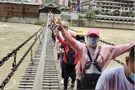 山上的生活｜西藏纪行之红色泸定图片