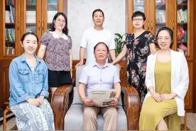 爷爷爸爸妈妈姐姐全是老师，找了个女友还是老师！杭州小伙：只有一个感觉.....图片