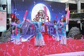 “中秋礼·桃花姬”东阿阿胶开启泉城滋补季图片