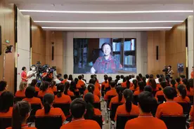 今天，上海又有一批新教师入职！第一课上，人民教育家于漪告诉他们这些为师“要领”图片