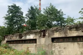 黄浦江畔两根大烟囱火了！他们用另类表达还原昔日“上海穷街”图片