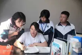 润物无声师爱无华　桃李不言下自成蹊——记全市优秀教师梁育琴图片