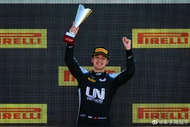 周冠宇“买”位置或成F1史上首位中国车手引争议，其实车王舒马赫也曾是付费车手图片