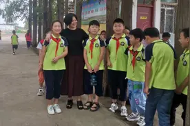 山东临沂“学霸村”开学 支教老师主动申请再留一年图片