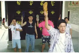 老戏骨联手“乡村新闻官”盏鬼带货图片