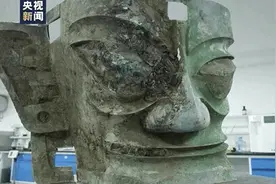 这反差萌，太可了图片