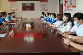 枣庄峄城区榴园镇发放15万爱心奖学金图片