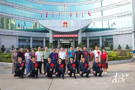 热血男儿逐梦军营，石龙欢送7名新兵入伍图片