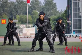 北京公安开放日：与反恐特警零距离图片