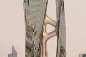 外形酷似涡轮机 在这栋楼里你可以360度欣赏迪拜美景图片