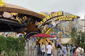 哈利波特学院袍849元，北京环球影城人均消费或超1500元图片