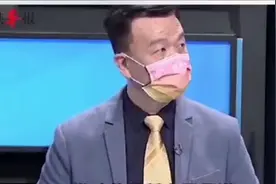 为了给自己“反共”找论据，“土房哥”开始篡改历史了…图片