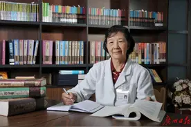 “送子观音”李丽芸昨晨逝世，街坊病友纷纷悼念李奶奶图片