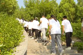 重登革命烽火路！2021济南红色登山节茂岭山站举行图片