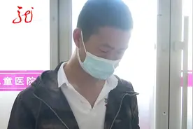 龙凤胎早产，哥哥不足3斤，妹妹890克！孩子父亲落泪：“砸锅卖铁也要救”图片