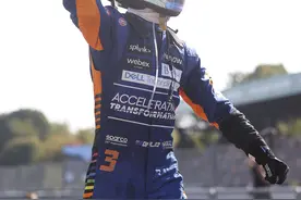 赛车——F1意大利大奖赛：里卡多夺冠图片