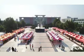 十分钟“一站式”报到！济南工程职院“数字化”迎新生图片