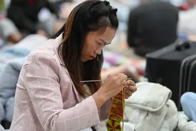 迎战“灿都”｜临港高校安置点：爆款剧《扫黑风暴》，安排图片