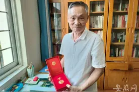 拍照、剪报，77岁退休老人留下独特“合肥记忆”图片
