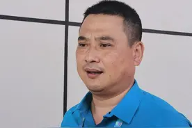 江苏力量丨江苏代表团旗手邱健：初心未改 寄语年轻一代为国争光图片