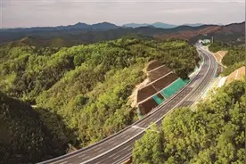 河惠莞高速龙川段交通管制图片