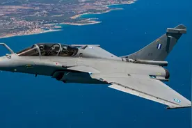 希腊增购六架达索阵风战斗机图片