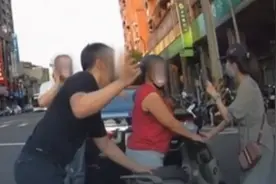 台媒：岛内“最美主持人”李明璇被当街掌掴，“惊吓到一度宫缩”图片