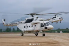 多图直击！“共同命运-2021”国际维和实兵演习场上铁翼飞旋图片