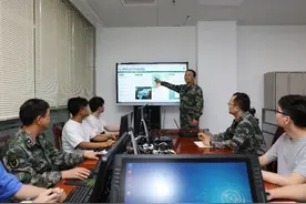 国防科大自主研发防疫小程序上线啦！图片