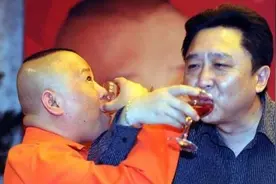 你知道娱乐圈中被称为“酒鬼”的都有谁吗？图片