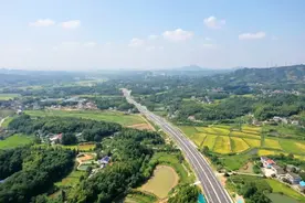 正式通车！长沙到岳阳开车更方便了图片