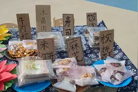 爸妈摆摊萌娃买单，穿上汉服一起回“大唐”赶集喽图片