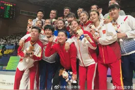 李梦晒全运会金牌：接下来向亚洲杯出发图片