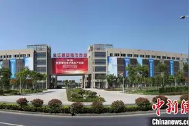 一条围巾的“共富纹路”：电商助力产品销往世界各地图片
