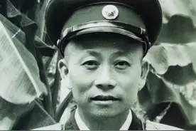 新华全媒+丨这张党证是国家一级革命文物图片