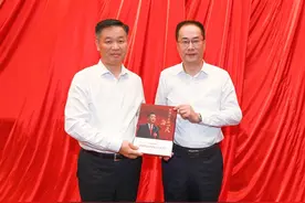 走马换将，苏州新任市委秘书长、市政府秘书长调整到位图片