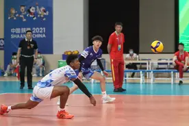 北京U20男排不敌卫冕冠军，混血球员表现亮眼图片