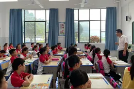 牢记殷殷嘱托｜“我和我同学都会讲‘半条被子’的故事”图片