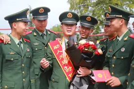 昏迷中喊“快去救那个孕妇”的武警战士翟成财已痊愈归队，荣获三等功图片