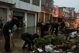 四川泸县地震救援：武警70多台套大型救援装备抵灾区视频封面