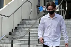 澳男子为休假谎称感染新冠：害25名同事被隔离 或被判2年图片