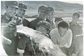 《十五的月亮》，原来是这样唱响的！原型是他们……图片