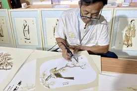 烙画、鲁绣、木版年画……能工巧匠来袭，文旅博览会上秀“非遗”图片