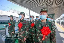 宿州950名新兵启程赴军营图片