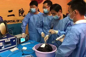 兰州大学第二医院举办“甘肃省第五届神经内镜技术研讨会暨兰大二院第17期神经内镜技术培训班”图片